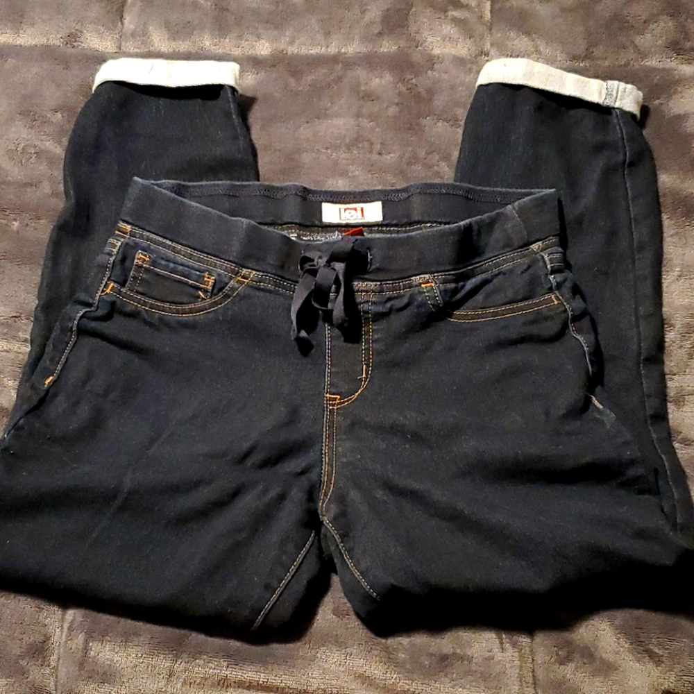 Kids LEI Stretchy jeans medium jeggings.